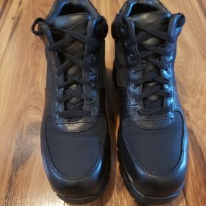 Nike Goaterra 2.0 boots men's 10